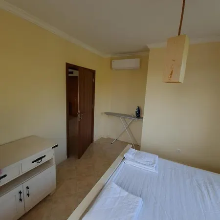 Apartahotel Santa Marina Apartaments- Karina 1 *