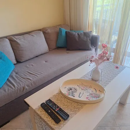 Santa Marina Apartaments- Karina 1 Hotel apartamentowy Sozopol