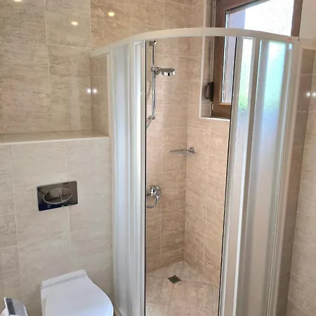 Santa Marina Apartments- Karina 1 Созопол